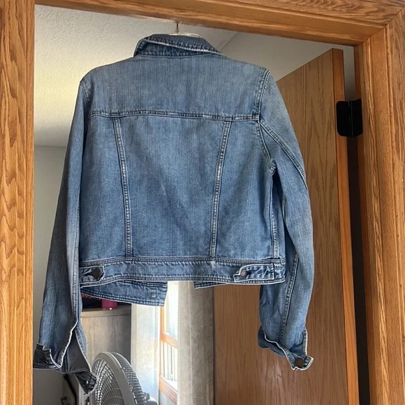 Womens American eagle jean jacket - large - Picture 2 of 2